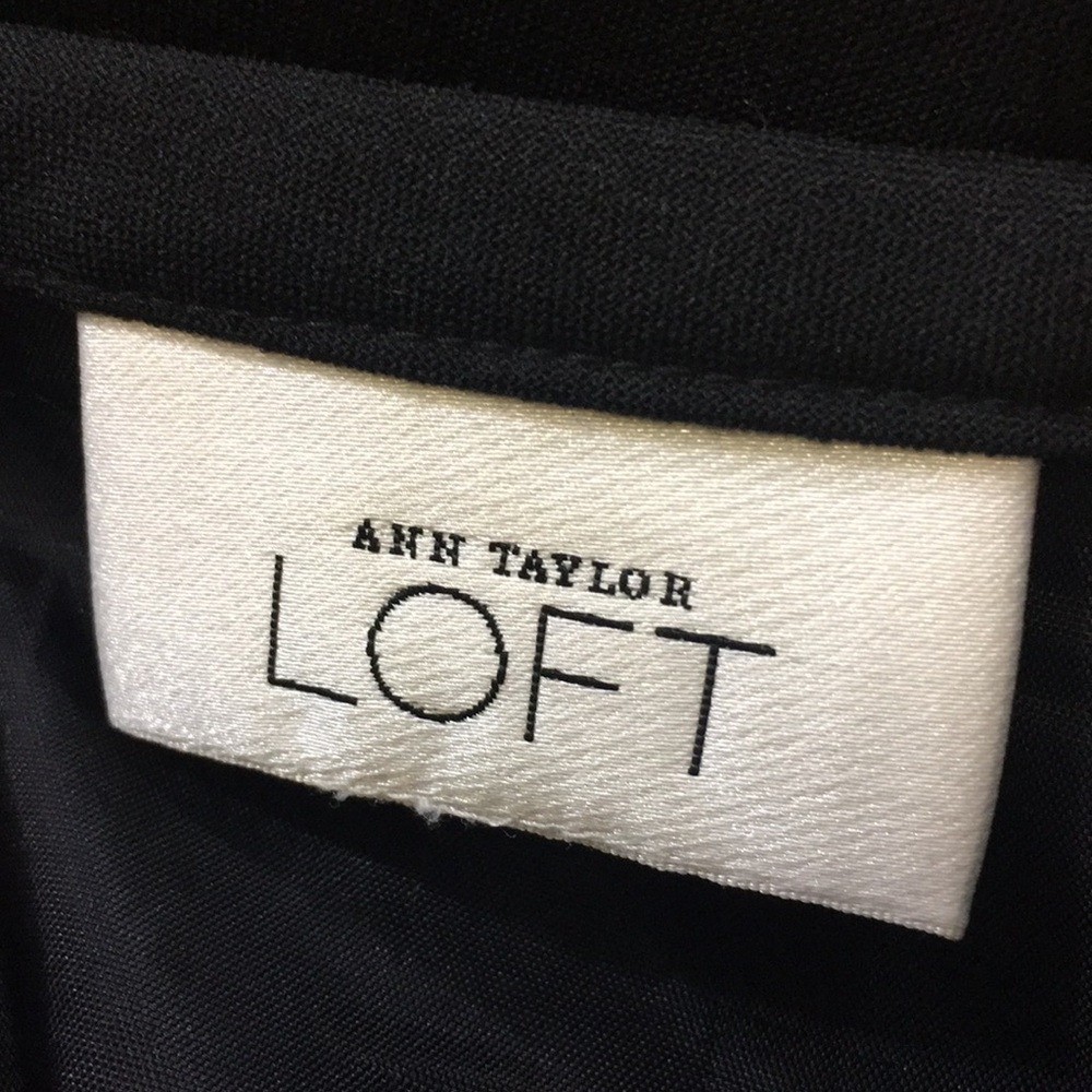 Adorable Loft fully lined A-line skirt - Picture 5 of 5